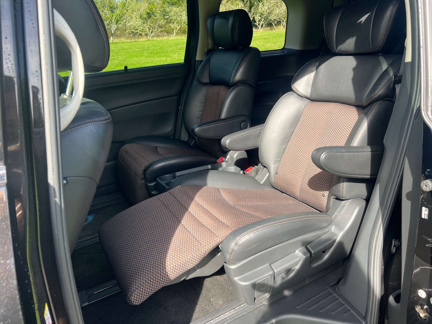 Used Nissan Elgrand 2025 for sale - 77946395: Photo 22