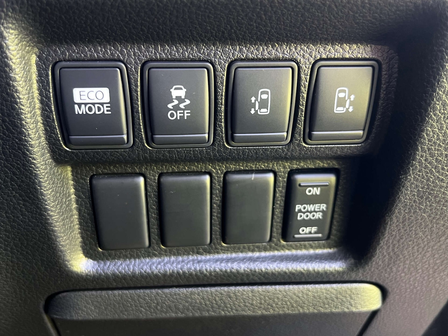 Used Nissan Elgrand 2025 for sale - 77946395: Photo 28