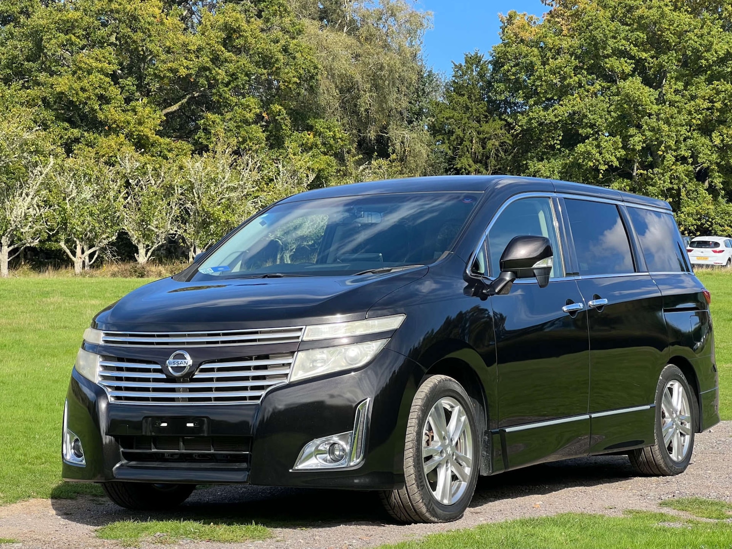 Used Nissan Elgrand 2025 for sale - 77946395: Photo 4