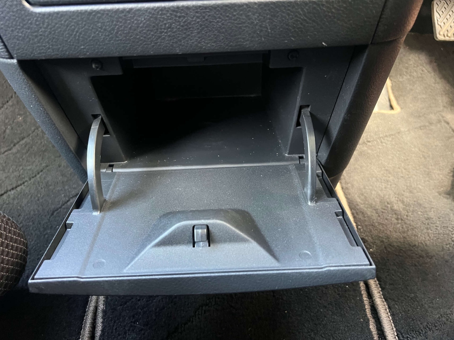 Used Nissan Elgrand 2025 for sale - 77946395: Photo 46