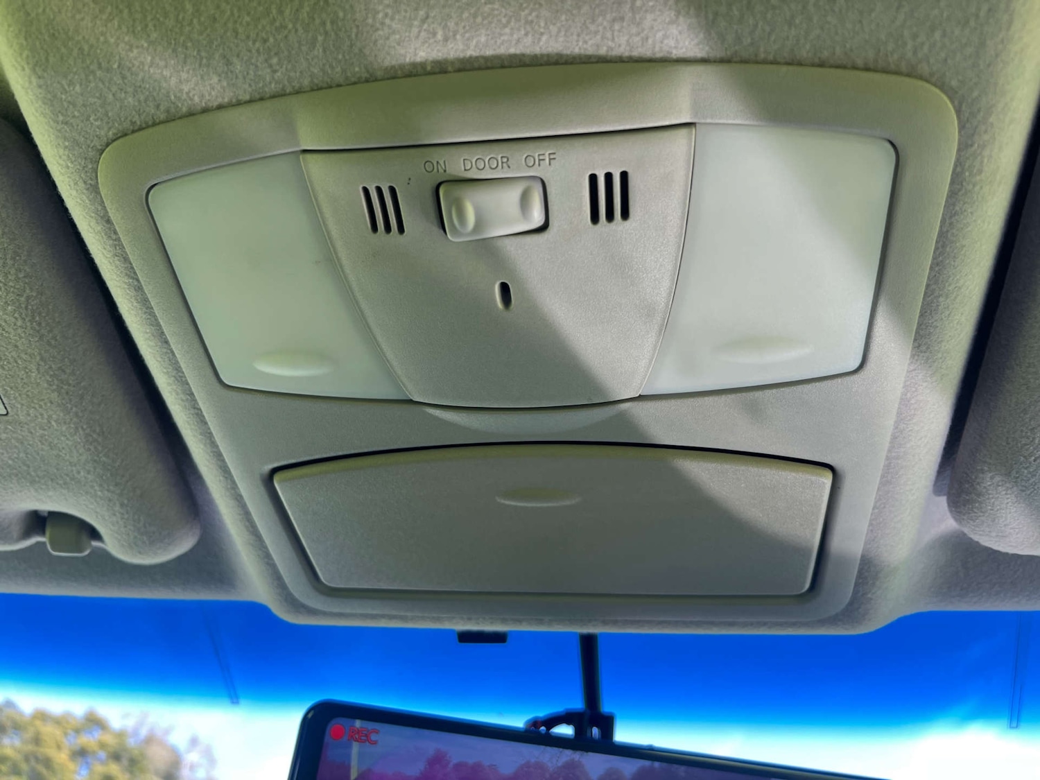 Used Nissan Elgrand 2025 for sale - 77946395: Photo 54