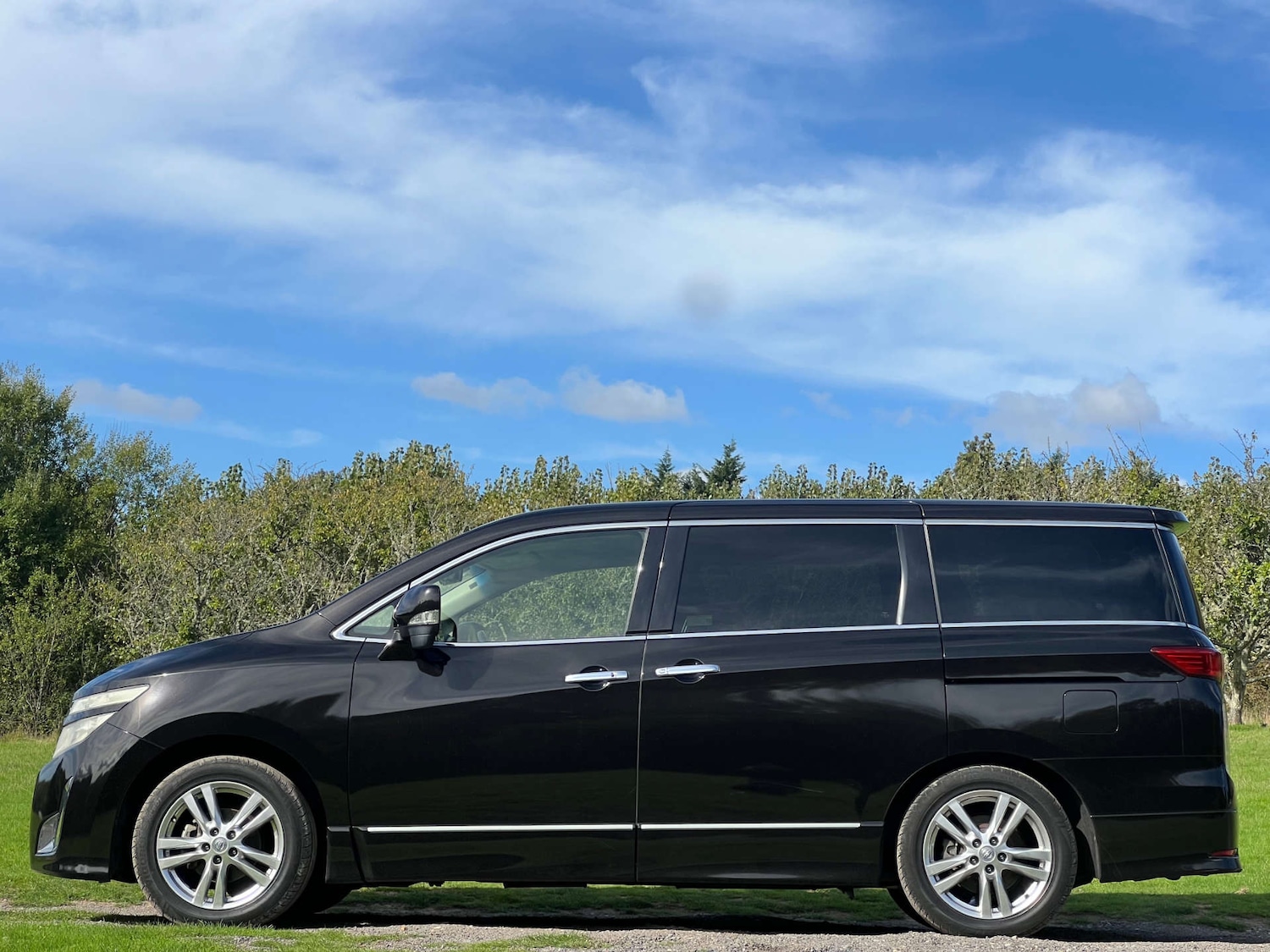 Used Nissan Elgrand 2025 for sale - 77946395: Photo 6