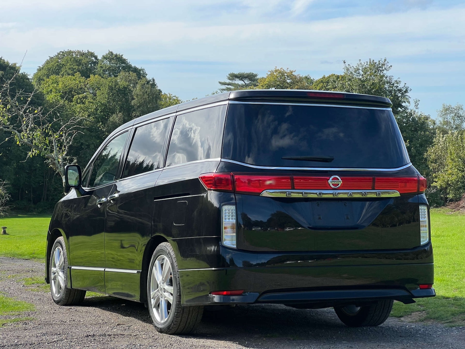 Used Nissan Elgrand 2025 for sale - 77946395: Photo 7