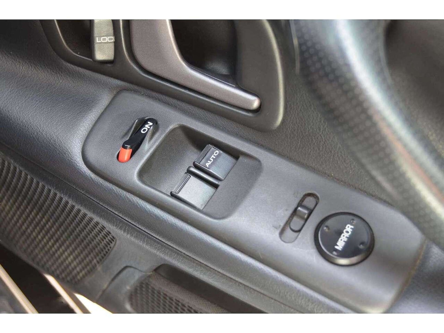 Used Honda S2000 2005 for sale - 77984275: Photo 16