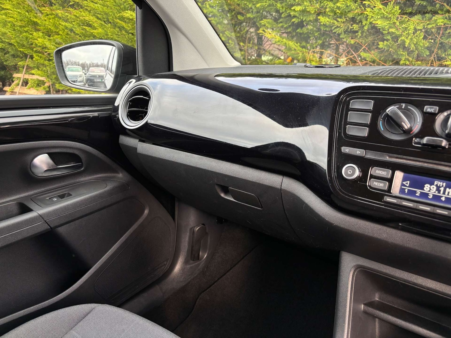 Used Volkswagen up! 2026 for sale - 77639559: Photo 27