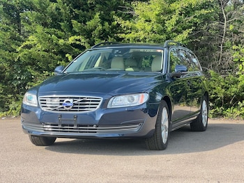 Used Volvo V70 2015 for sale - 79068121: Photo
