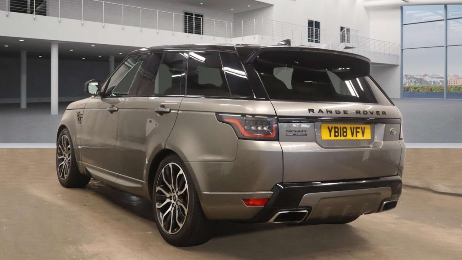 Used Land Rover Range Rover Sport 2018 for sale - 76776974: Photo 7