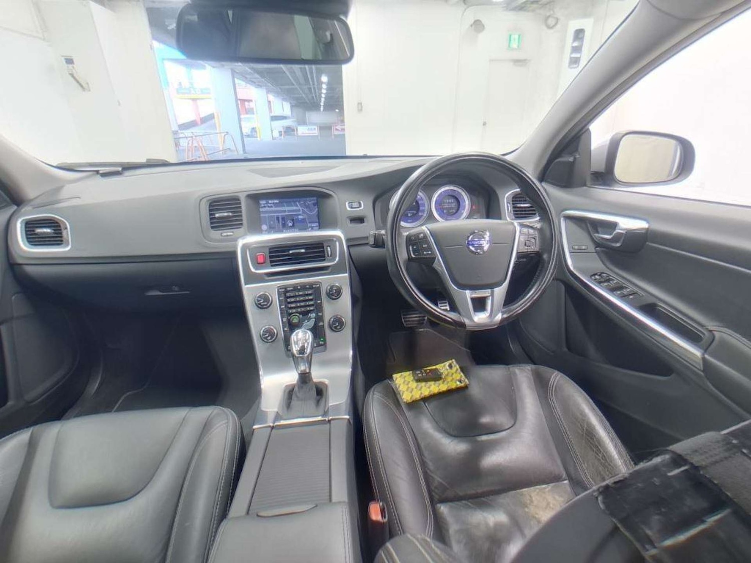 Used Volvo V60 2013 for sale - 77847494: Photo 13