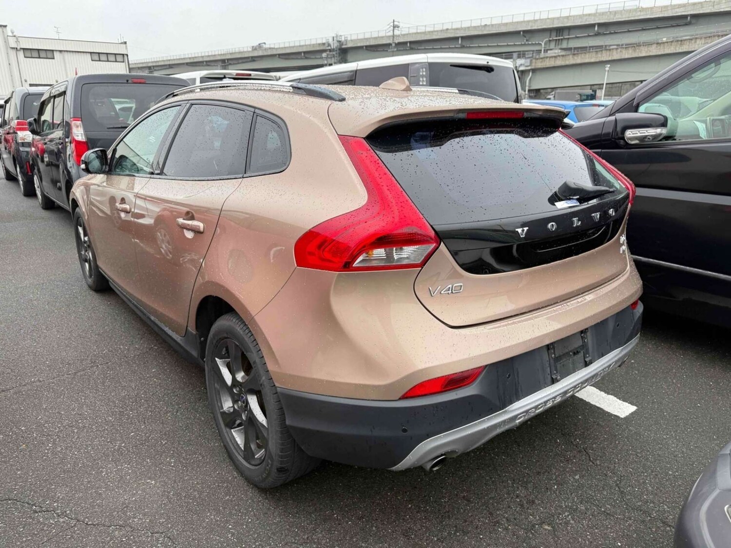 Used Volvo V40 2014 for sale - 77051641: Photo 6