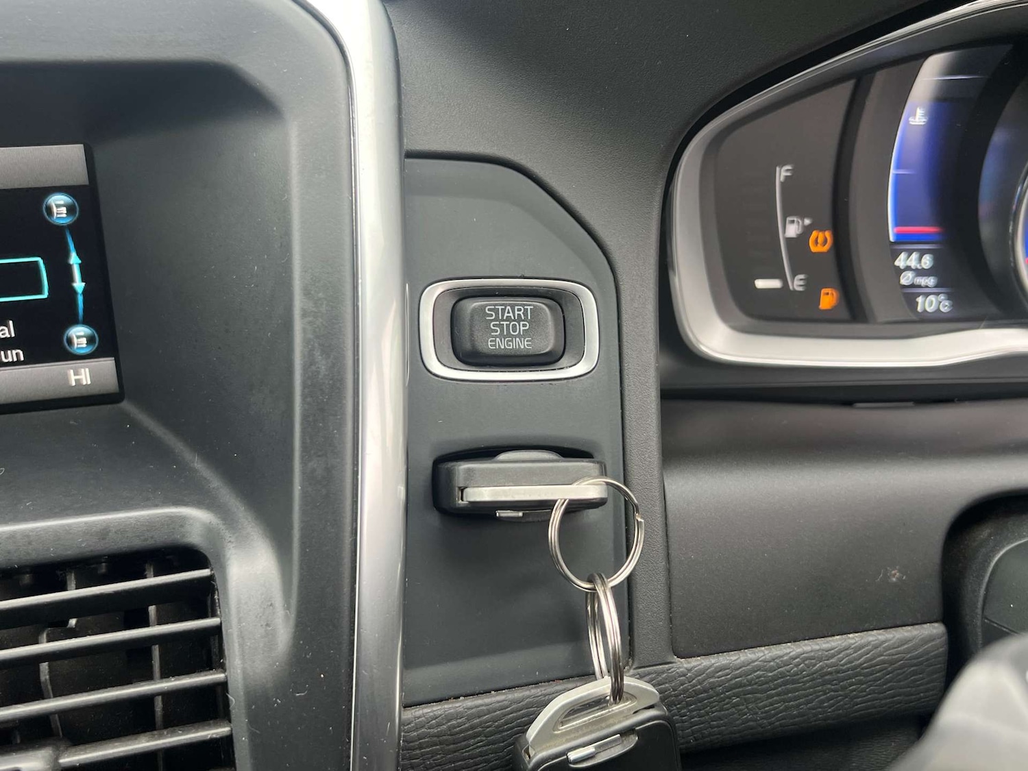 Used Volvo XC60 2016 for sale - 77813588: Photo 24