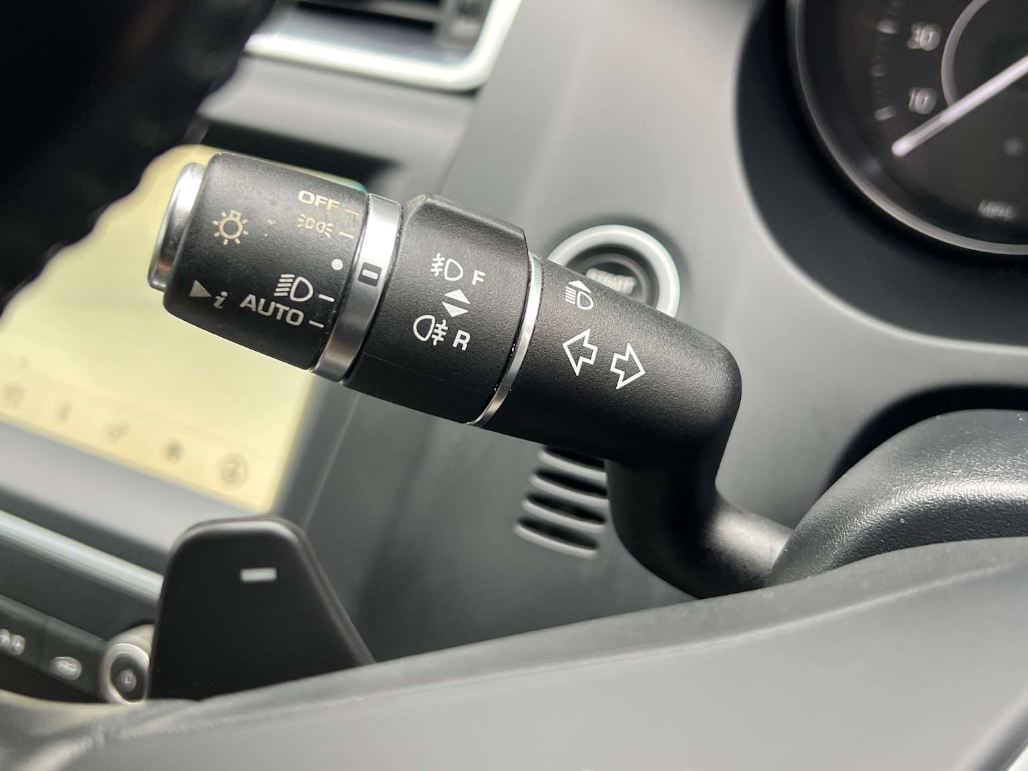 Used Jaguar E-Pace 2018 for sale - 76776872: Photo 28