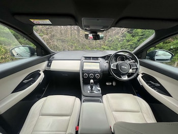 Used Jaguar E-Pace 2018 for sale - 76776872: Photo