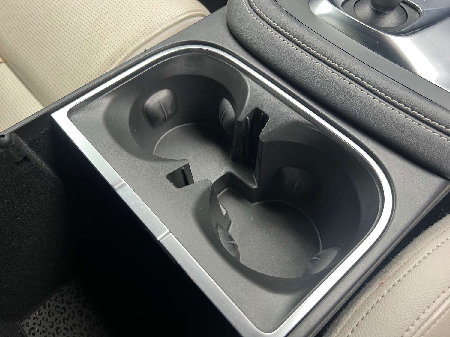 Used Jaguar E-Pace 2018 for sale - 76776872: Photo 38