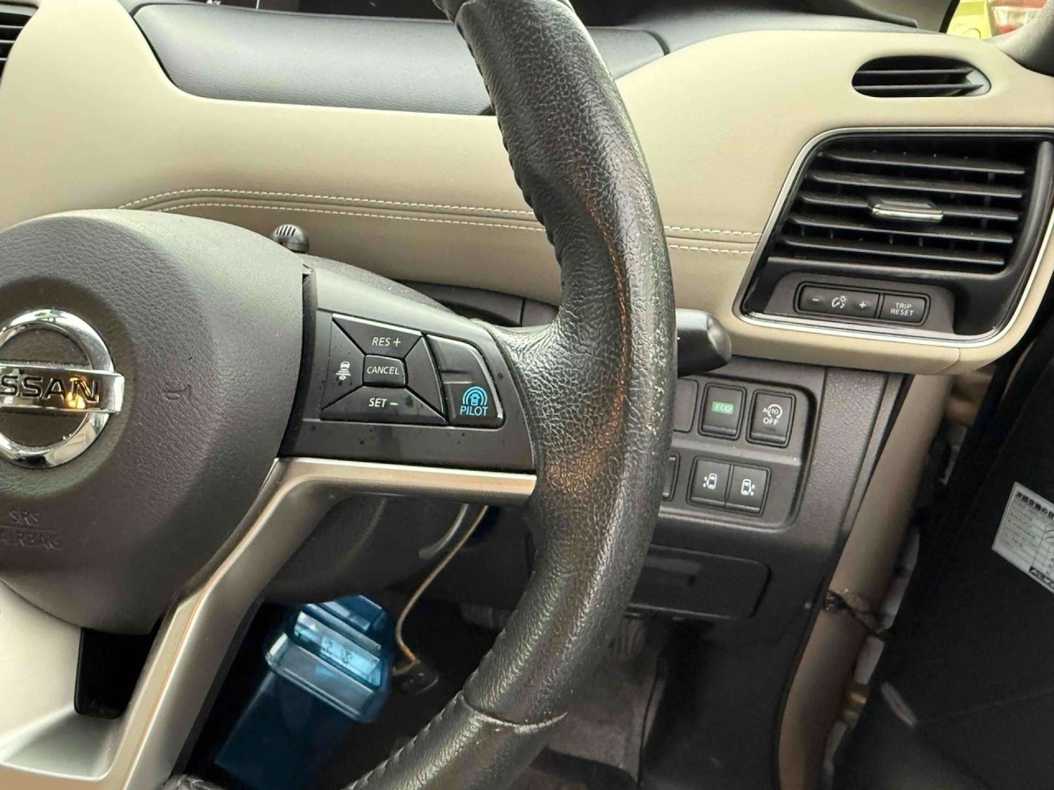 Used Nissan Serena 2017 for sale - 76971078: Photo 17