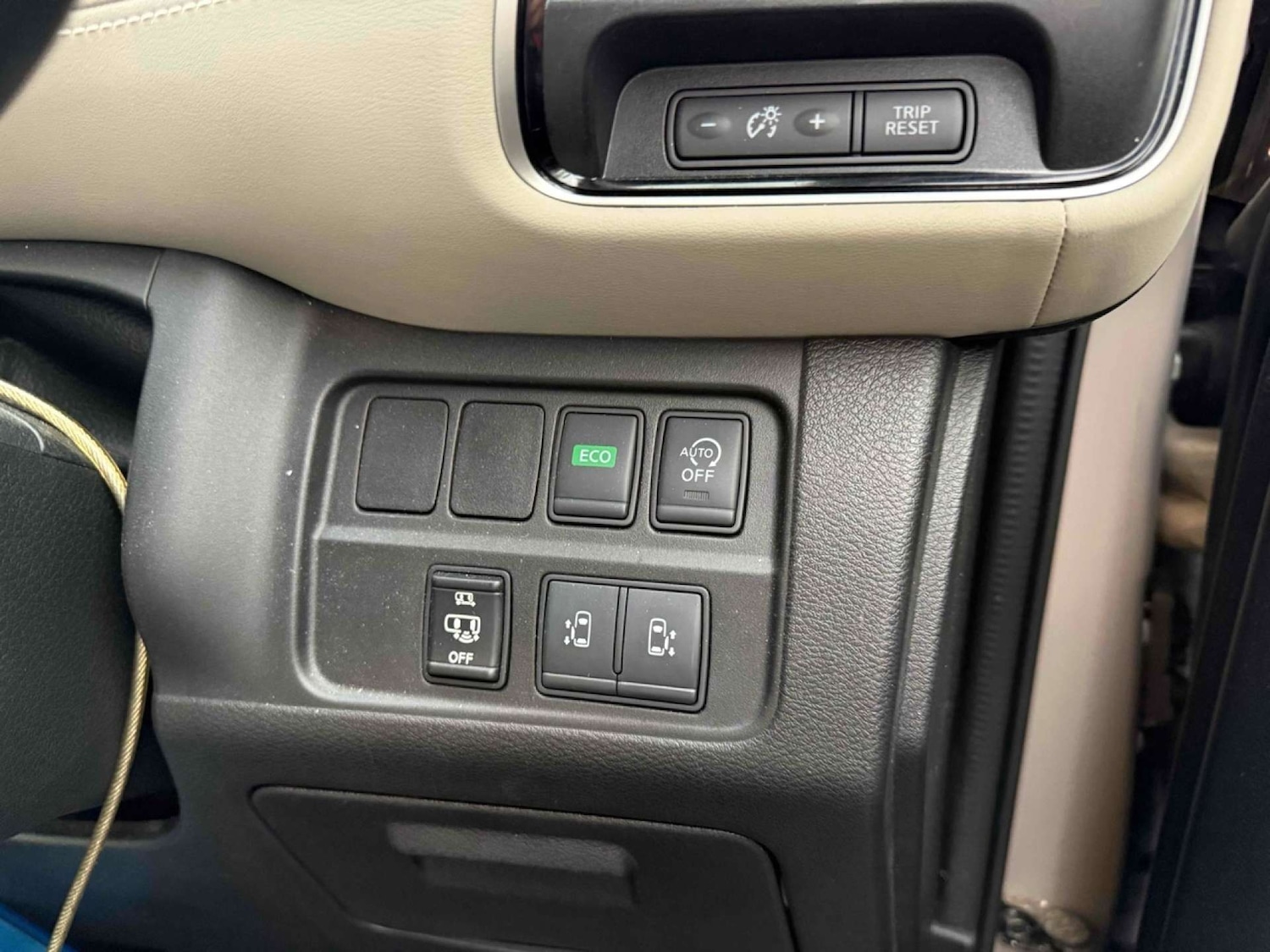 Used Nissan Serena 2017 for sale - 76971078: Photo 21