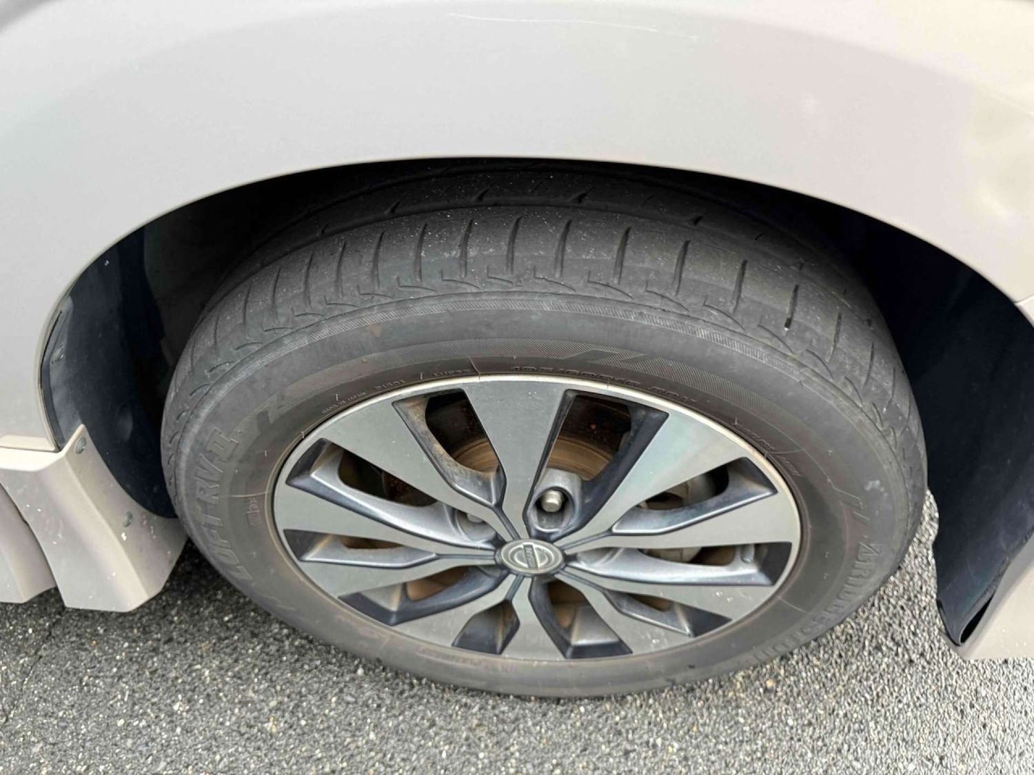 Used Nissan Serena 2017 for sale - 76971078: Photo 23