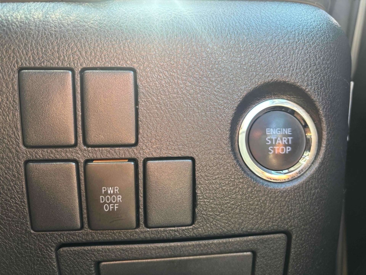 Used Toyota Alphard 2015 for sale - 76973931: Photo 15