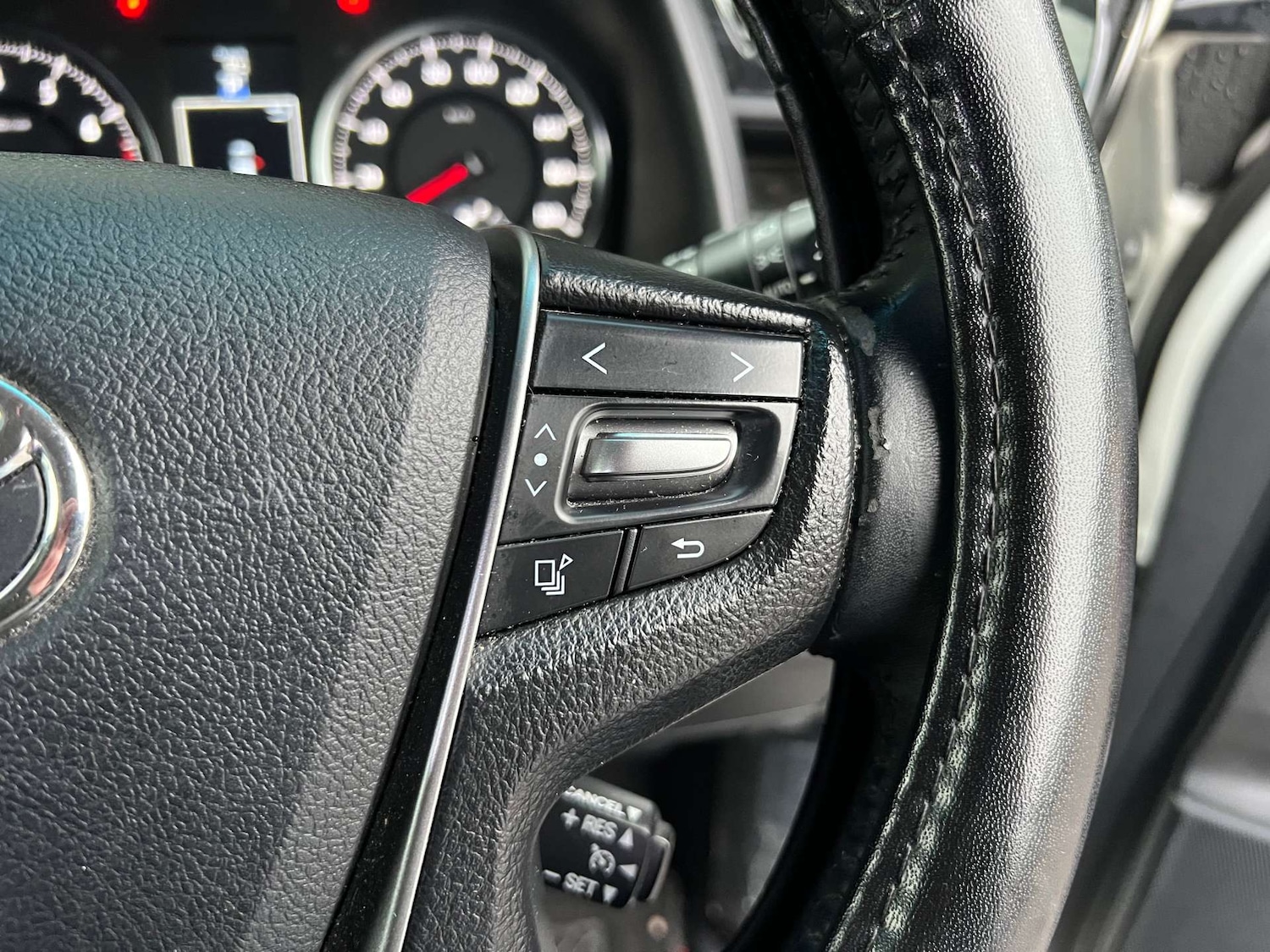 Used Toyota Alphard 2015 for sale - 76973931: Photo 25