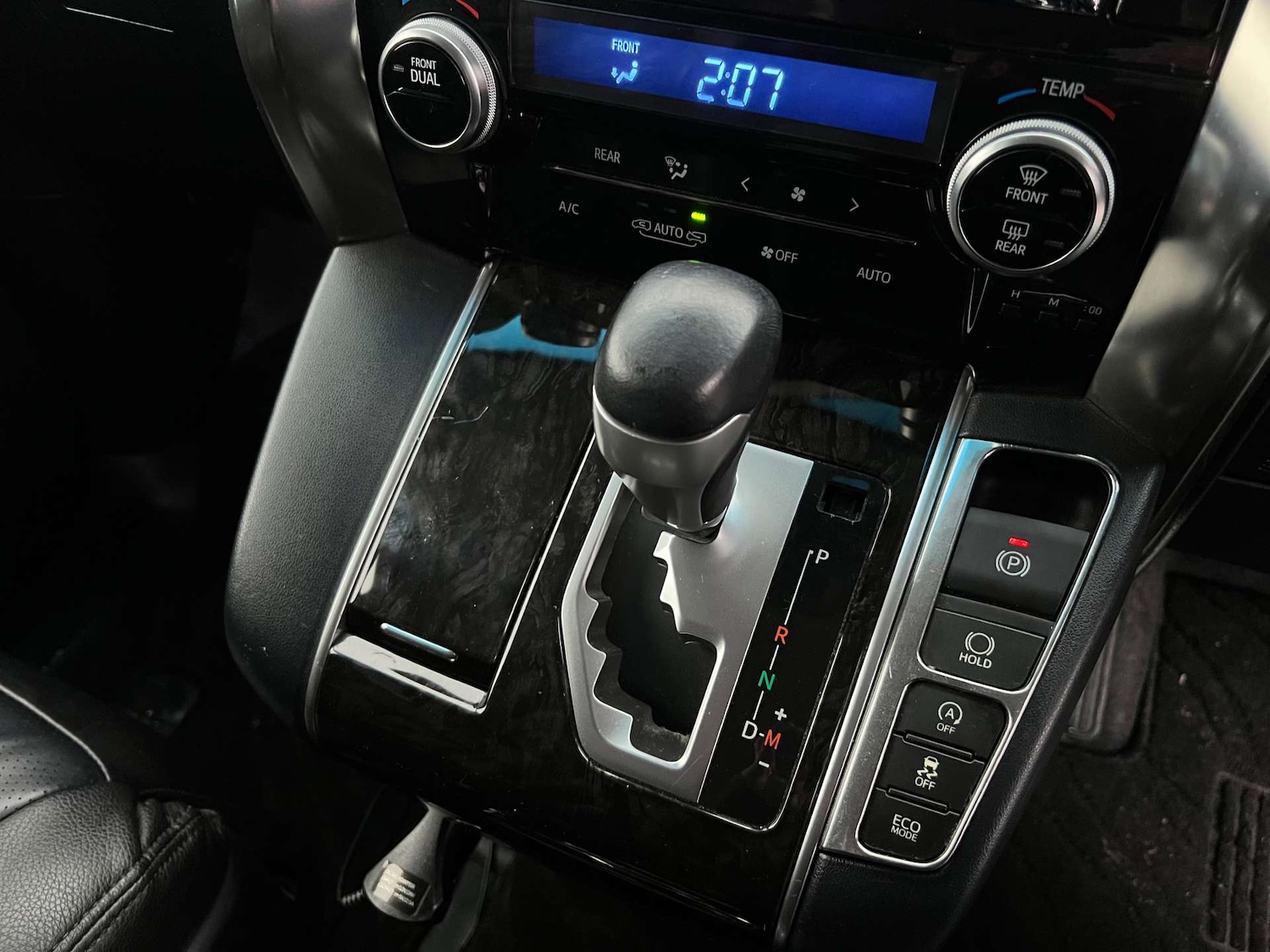 Used Toyota Alphard 2015 for sale - 76973931: Photo 32