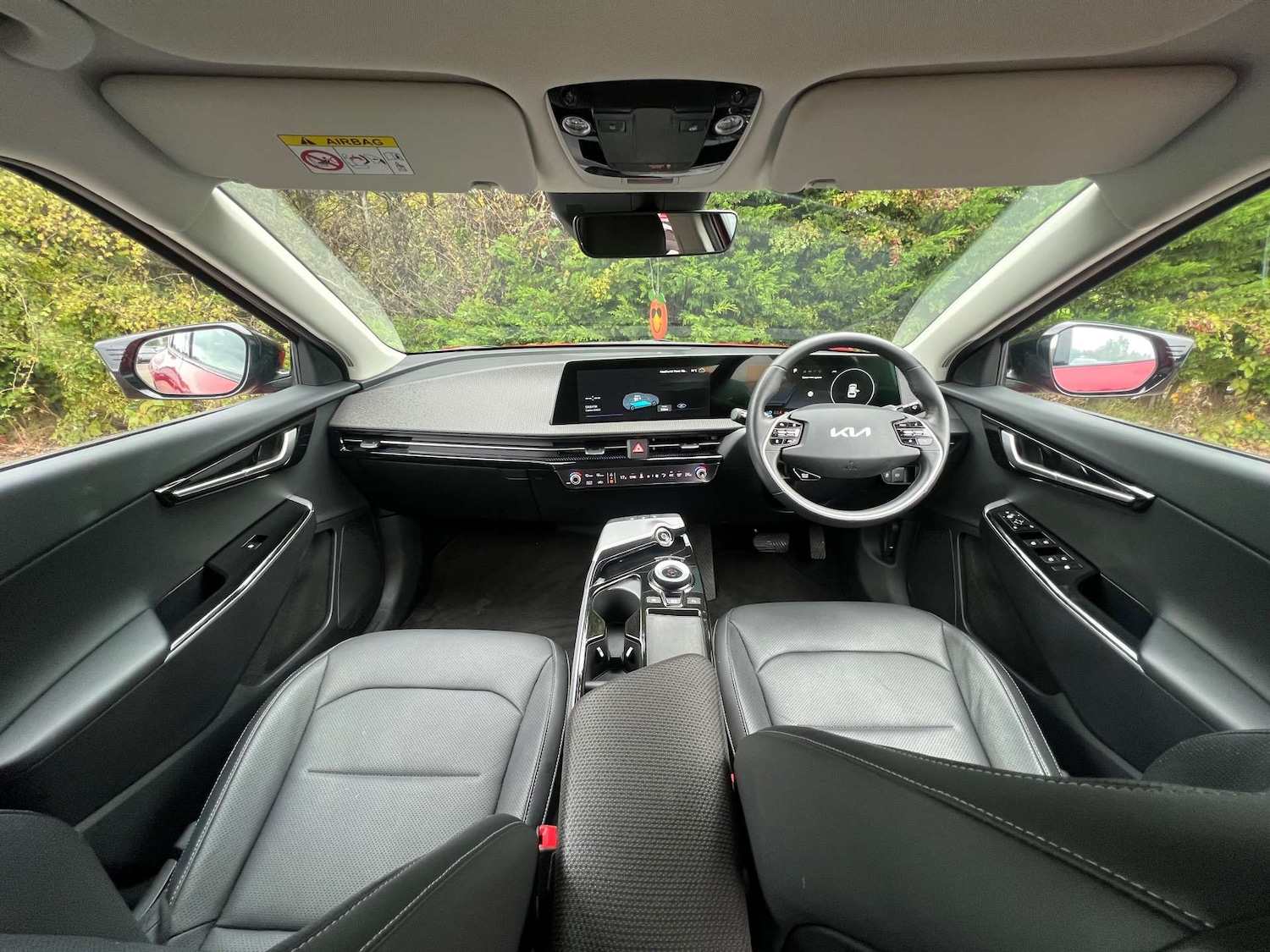 Used Kia EV6 2022 for sale - 76776902: Photo 2