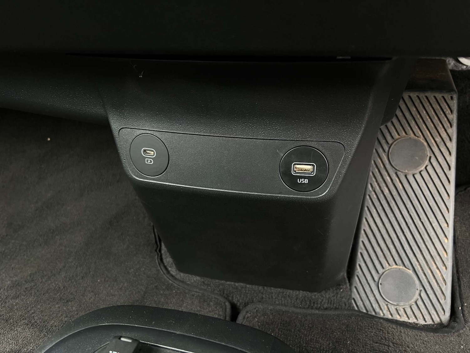 Used Kia EV6 2022 for sale - 76776902: Photo 36