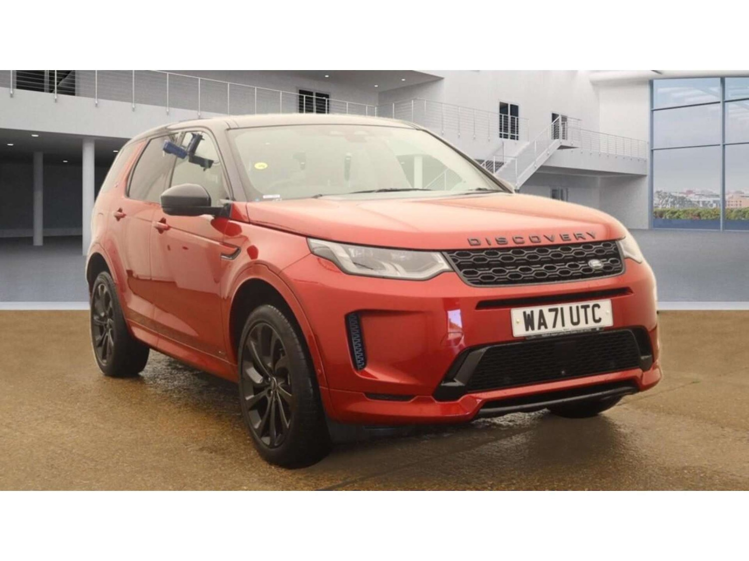 Used Land Rover Discovery Sport 2021 for sale - 76776879: Photo 2