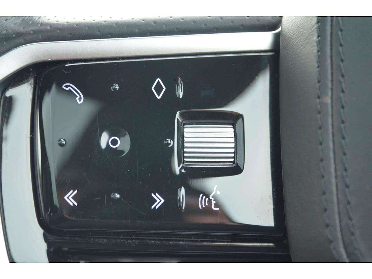 Used Land Rover Discovery Sport 2021 for sale - 76776879: Photo 23