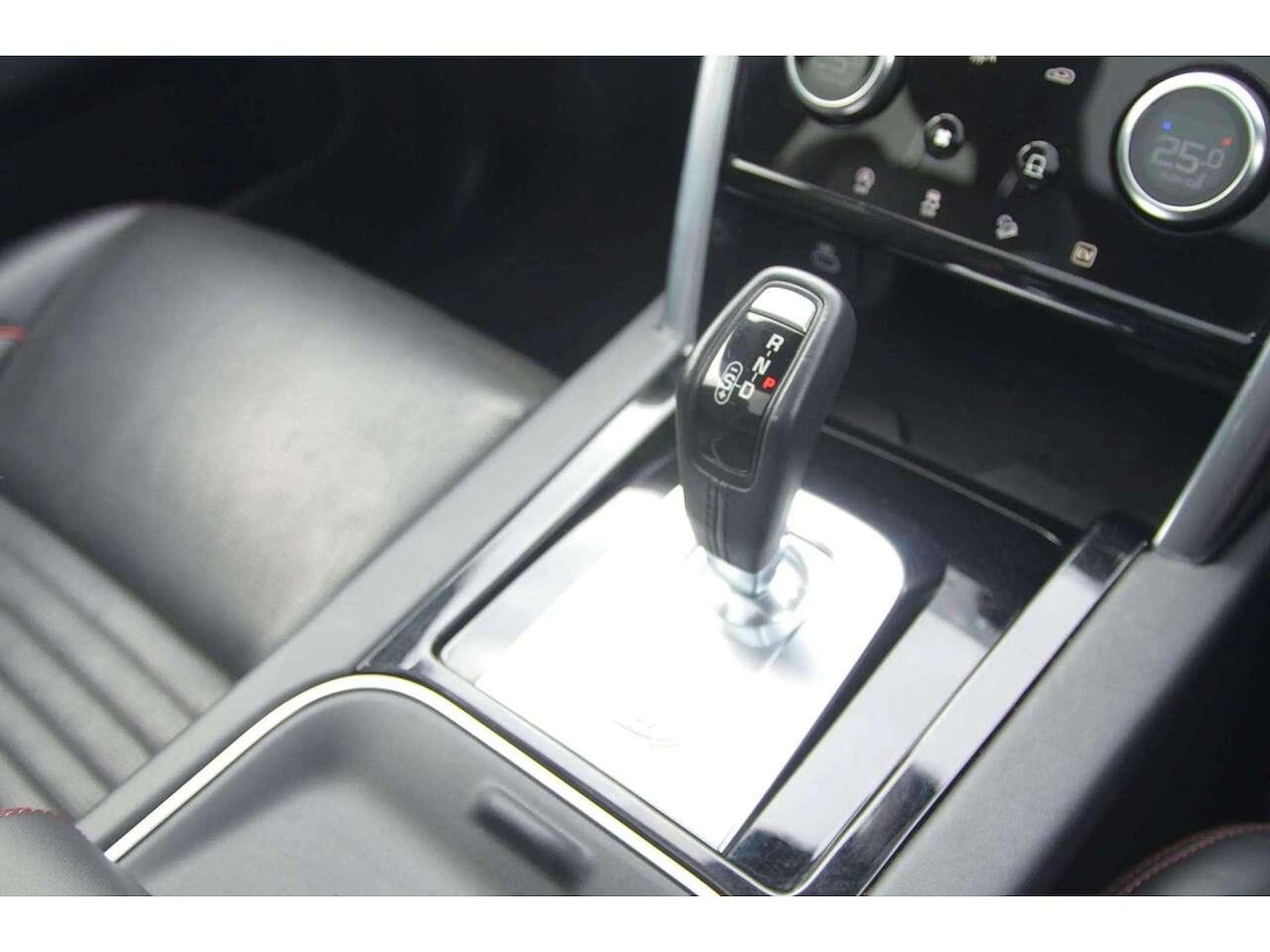 Used Land Rover Discovery Sport 2021 for sale - 76776879: Photo 31