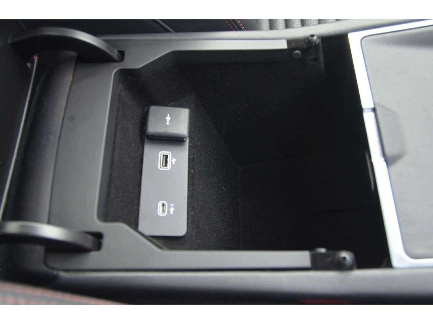 Used Land Rover Discovery Sport 2021 for sale - 76776879: Photo 33