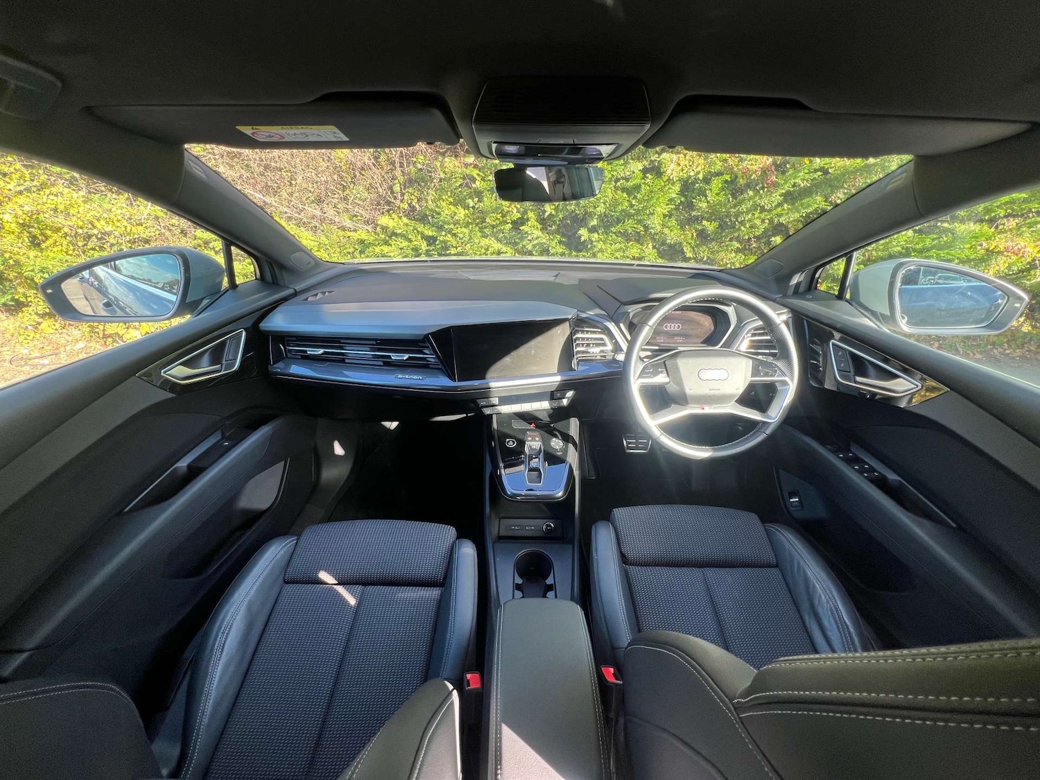 Used Audi Q4 e-tron 2022 for sale - 76776834: Photo 2