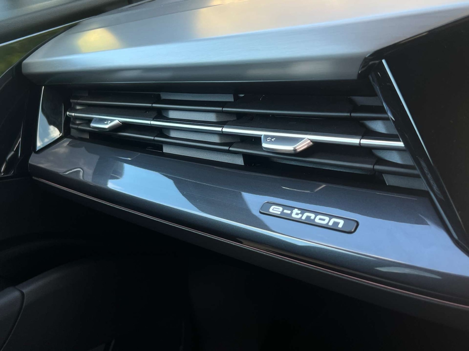 Used Audi Q4 e-tron 2022 for sale - 76776834: Photo 36