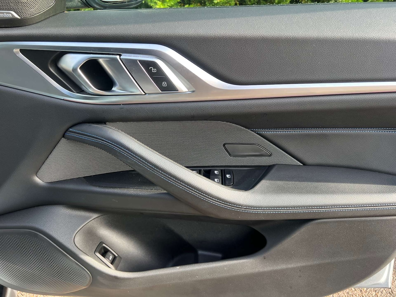 Used BMW i4 2022 for sale - 76776955: Photo 15