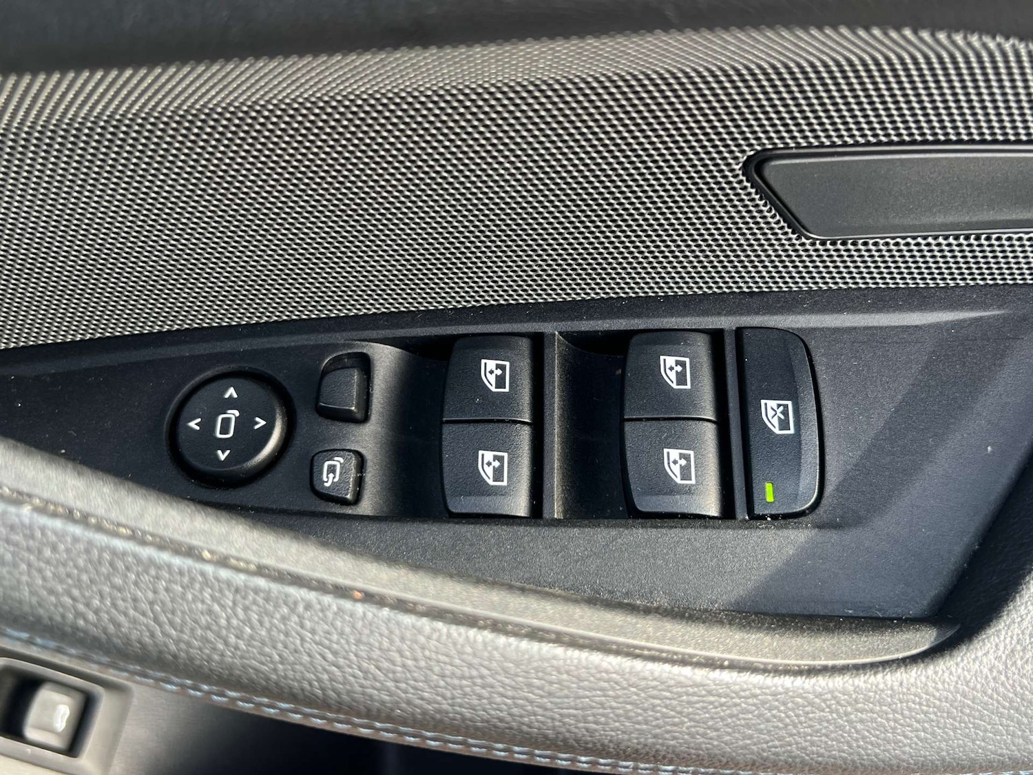 Used BMW i4 2022 for sale - 76776955: Photo 18