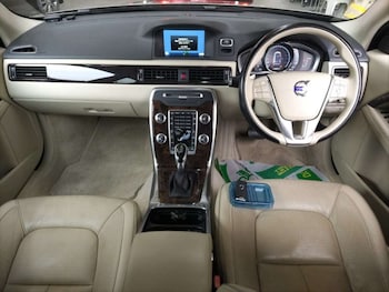 Used Volvo V70 2015 for sale - 79525119: Photo