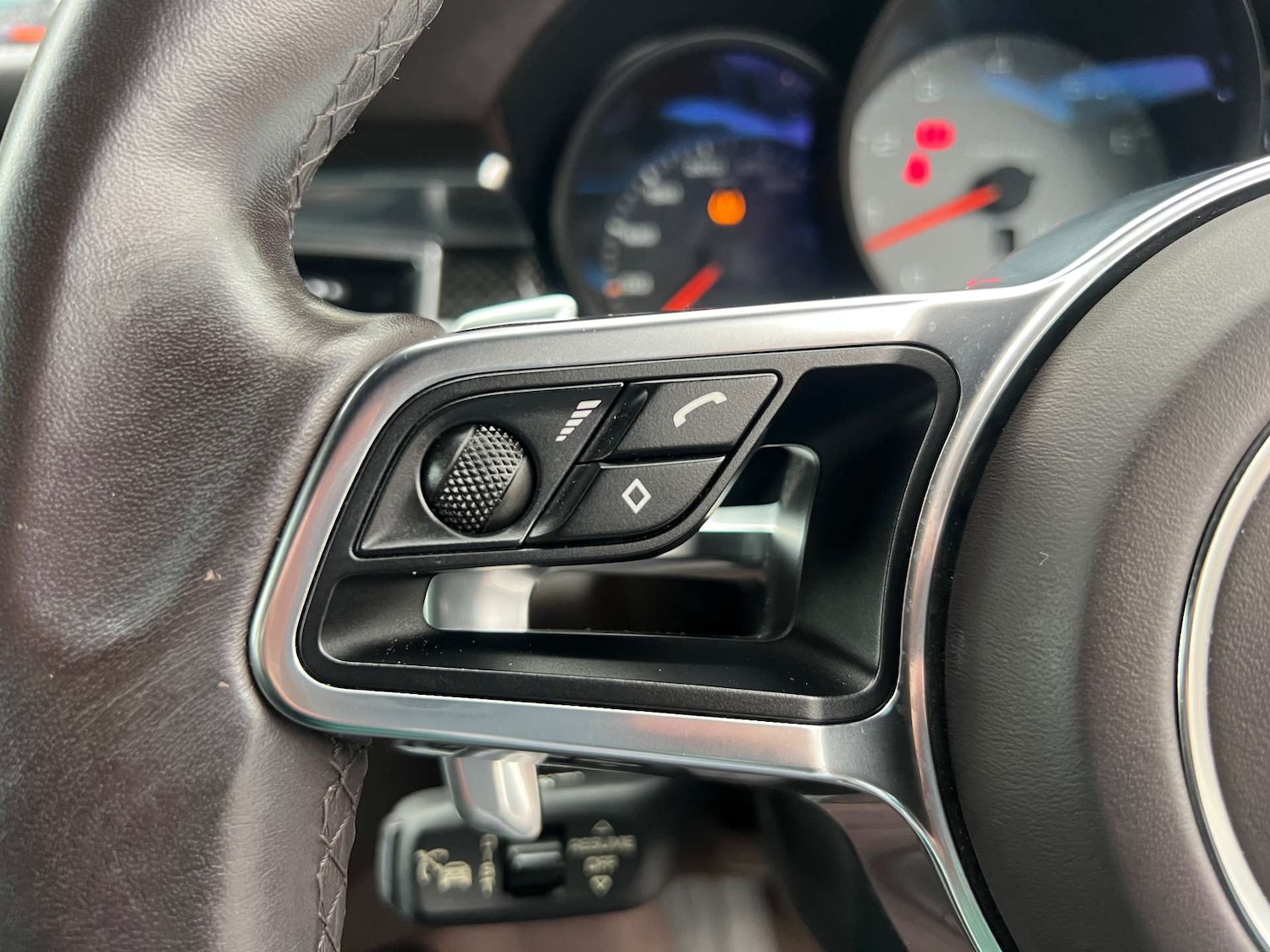 Used Porsche Macan 2015 for sale - 77662792: Photo 24