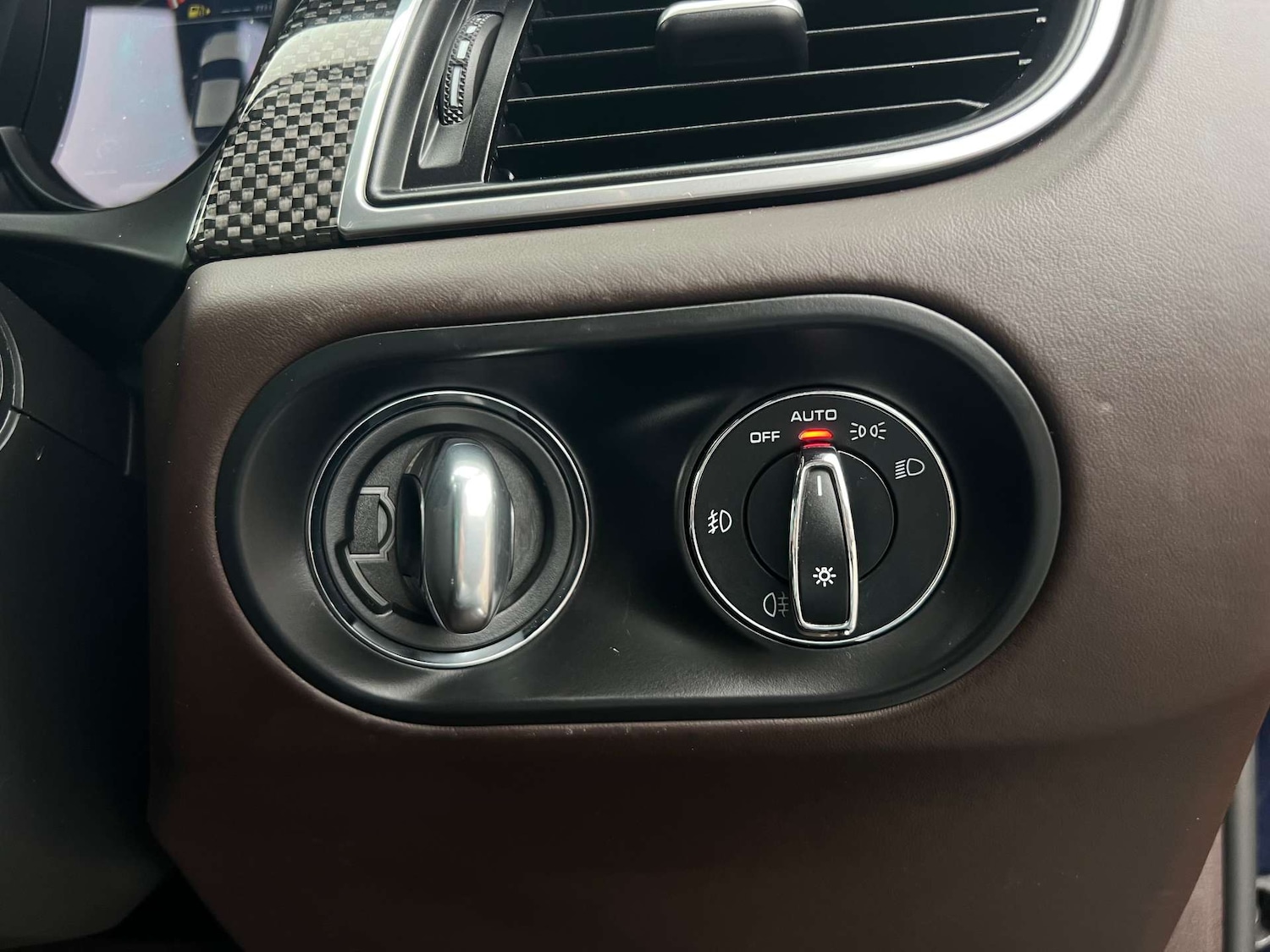 Used Porsche Macan 2015 for sale - 77662792: Photo 35