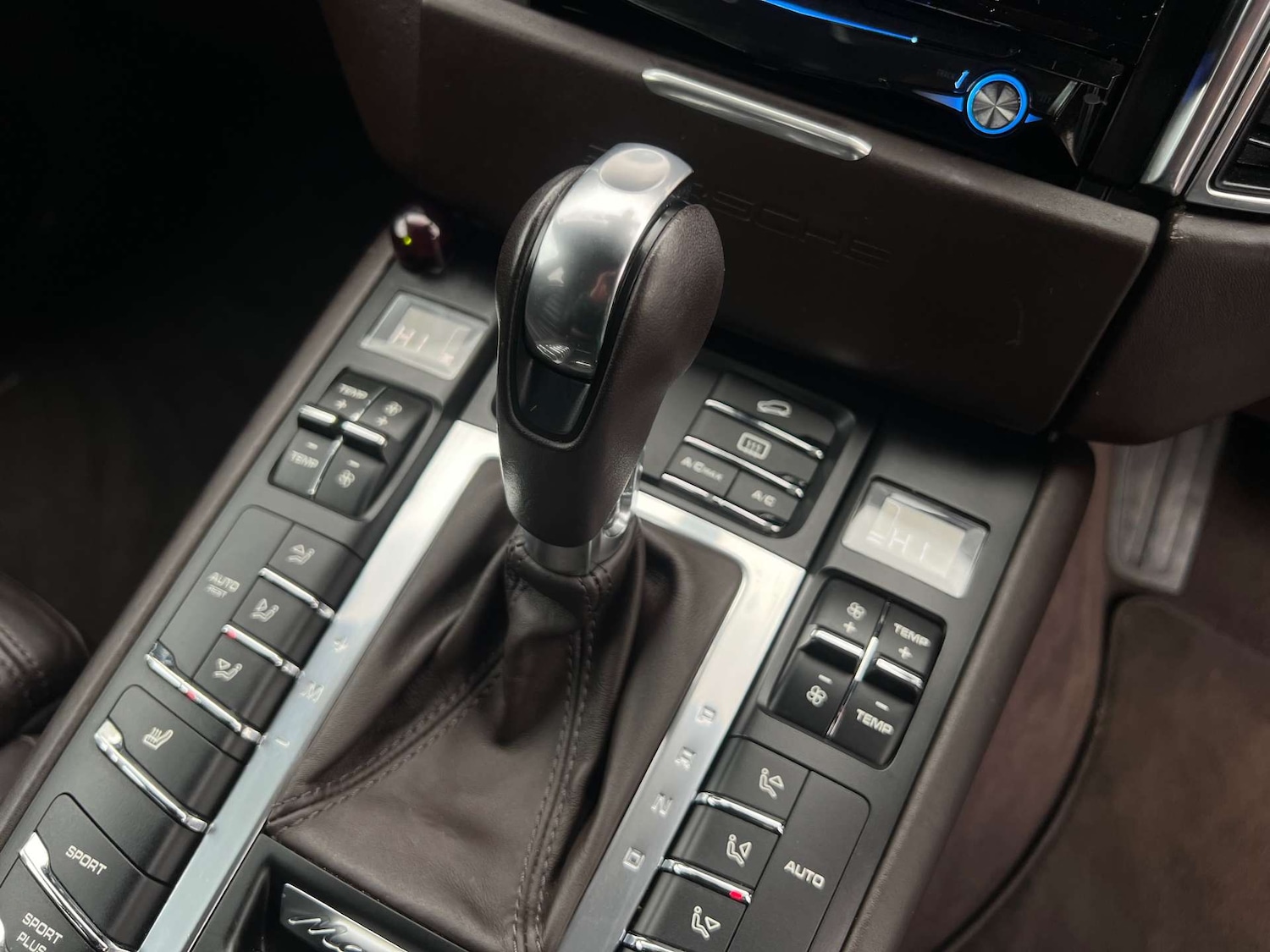 Used Porsche Macan 2015 for sale - 77662792: Photo 36