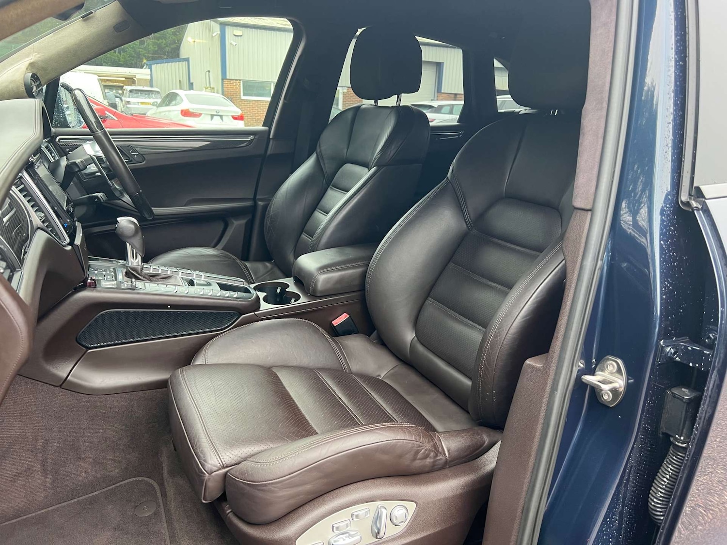 Used Porsche Macan 2015 for sale - 77662792: Photo 42