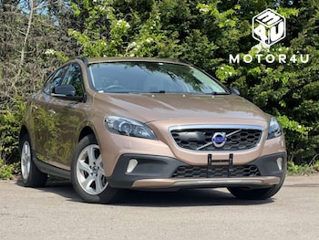 Used Volvo V40 2016 for sale - 79058500: Photo