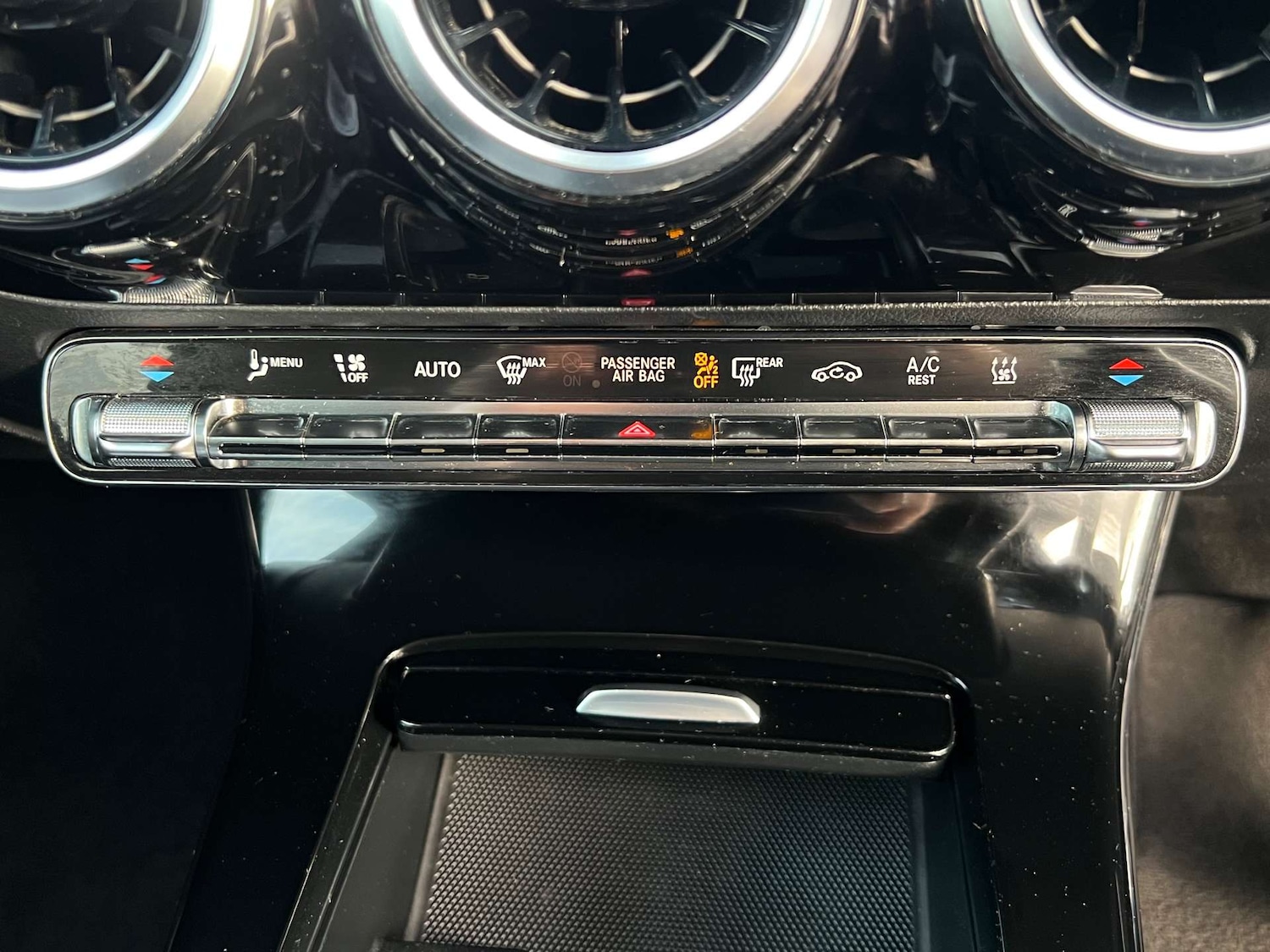 Used Mercedes-Benz A-Class 2021 for sale - 76776928: Photo 35