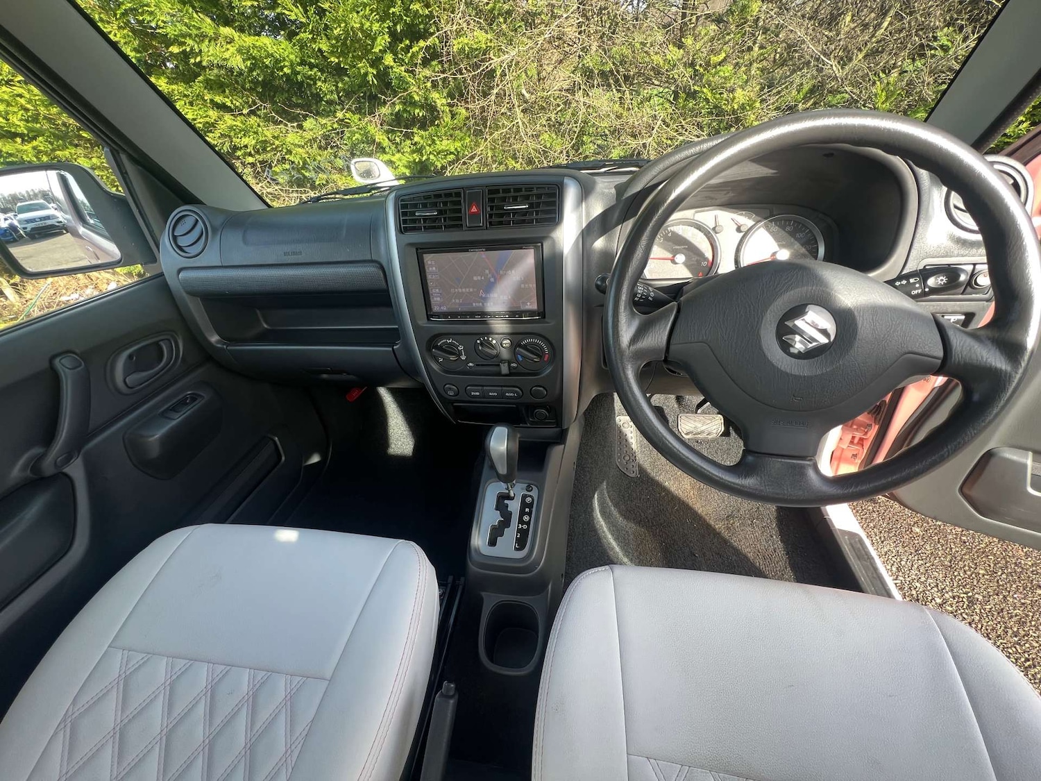 Used Suzuki Jimny 2013 for sale - 77590601: Photo 2