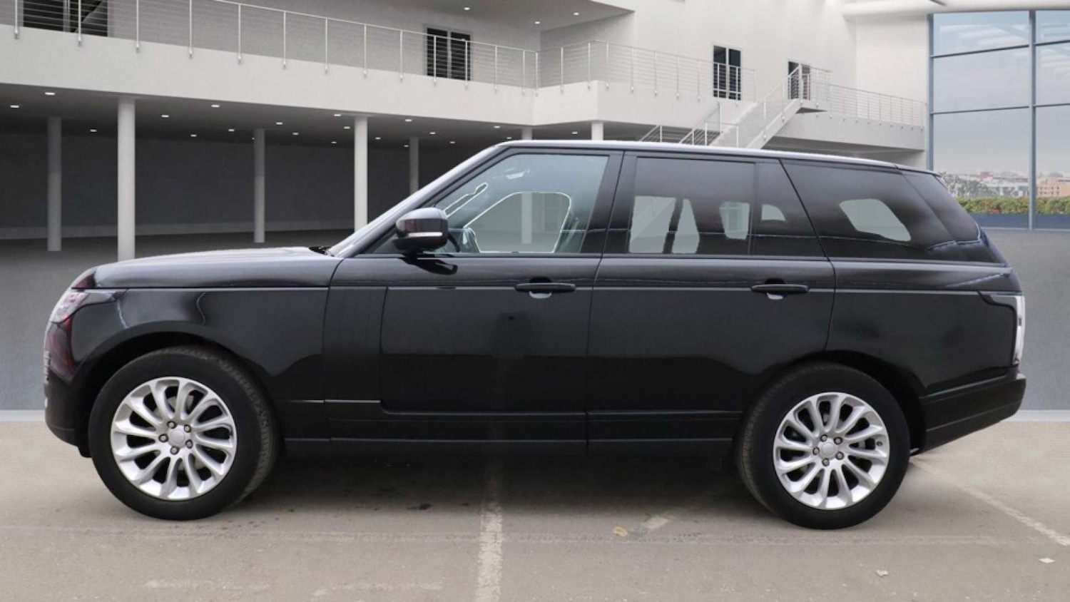 Used Land Rover Range Rover 2018 for sale - 76834596: Photo 5