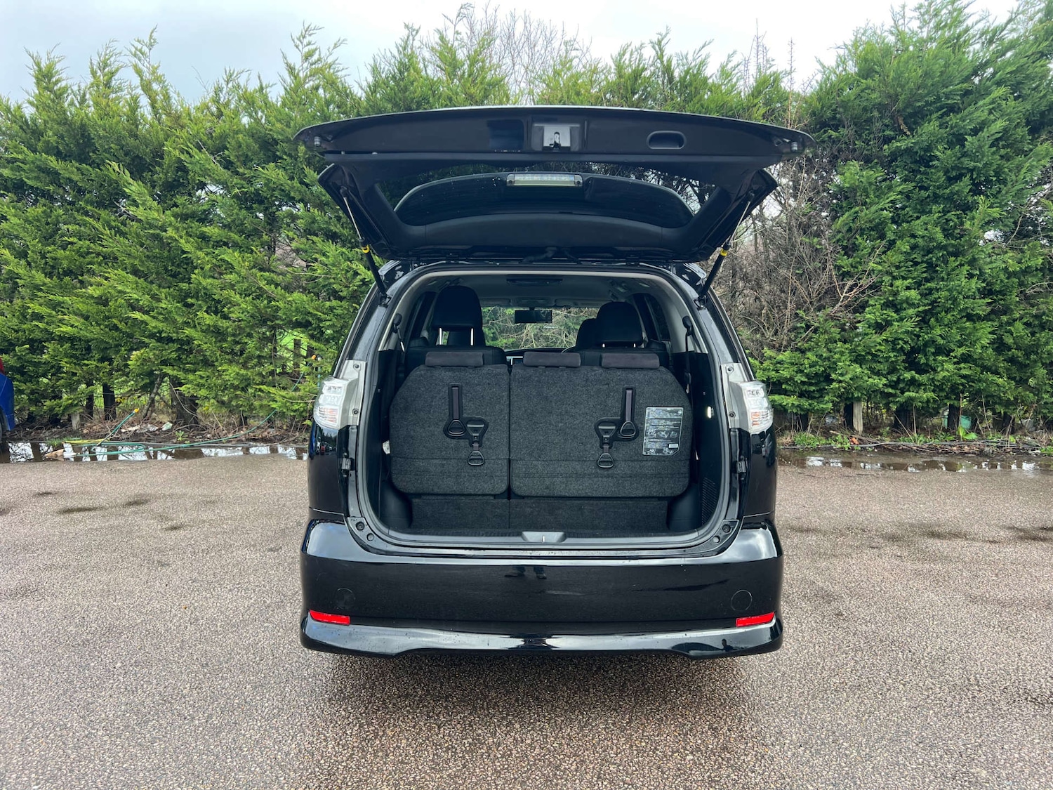 Used Toyota Estima 2015 for sale - 77950373: Photo 12