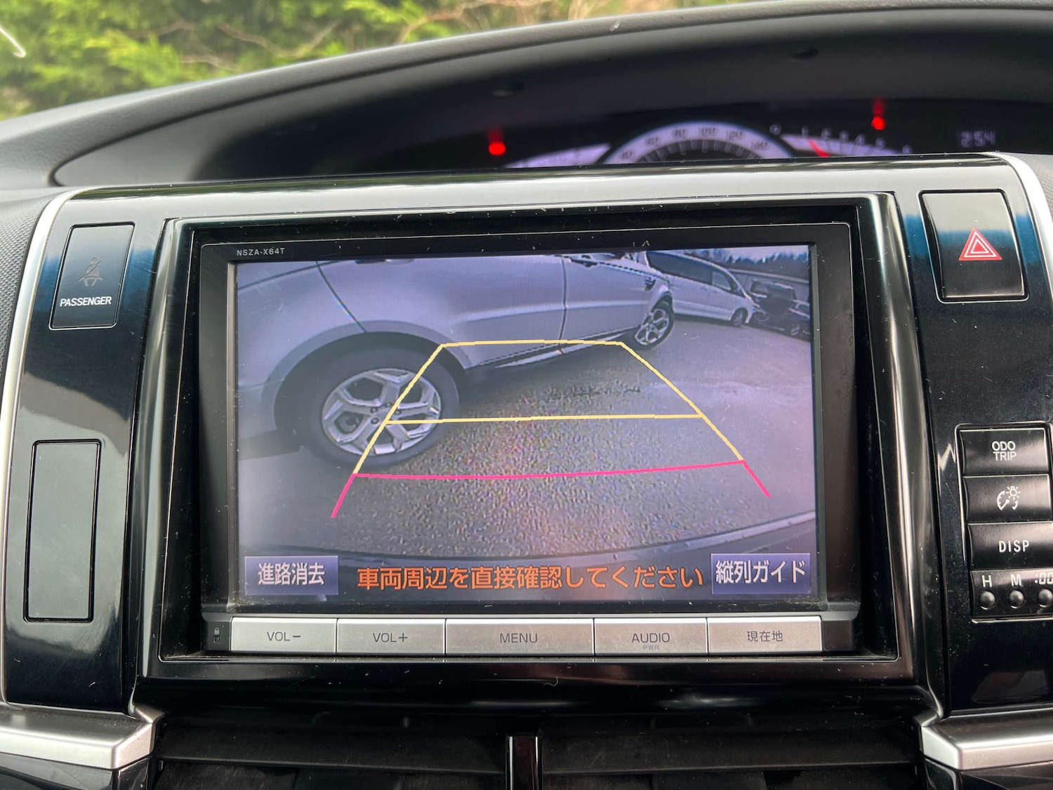 Used Toyota Estima 2015 for sale - 77950373: Photo 42