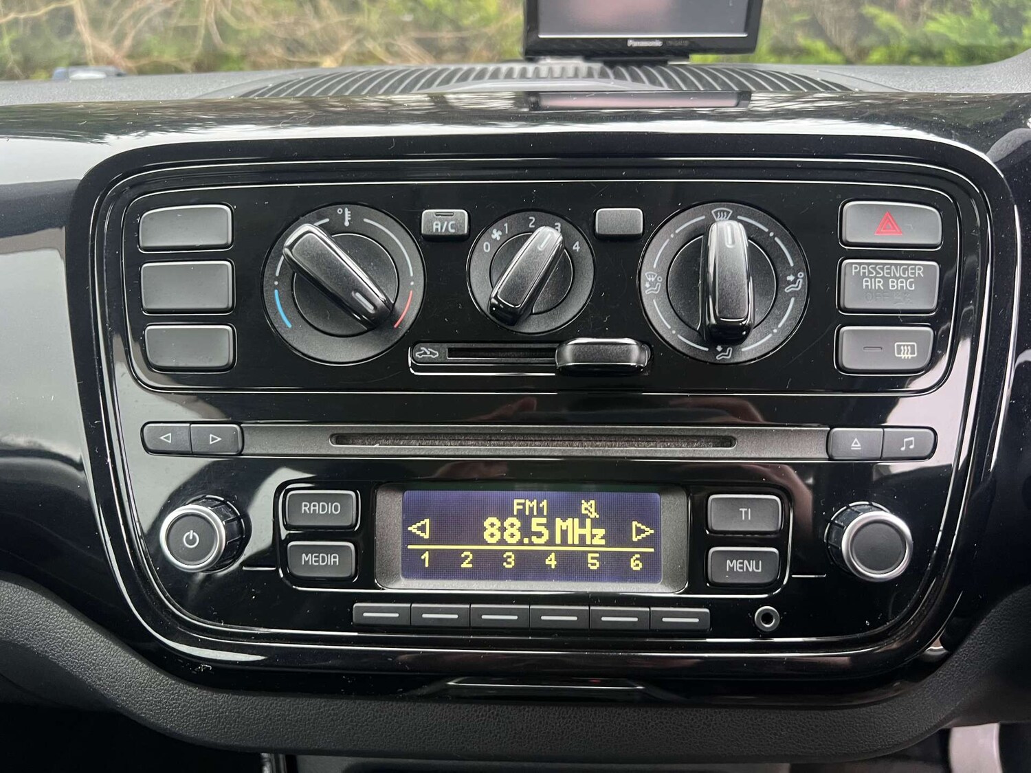 Used Volkswagen up! 2013 for sale - 77523264: Photo 28