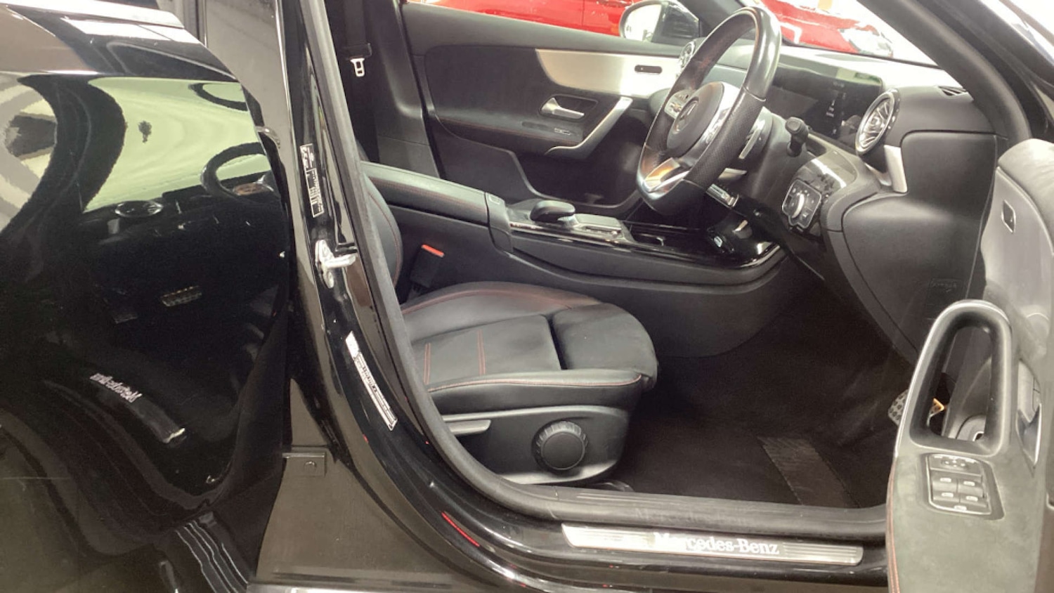 Used Mercedes-Benz A-Class 2020 for sale - 76776831: Photo 2