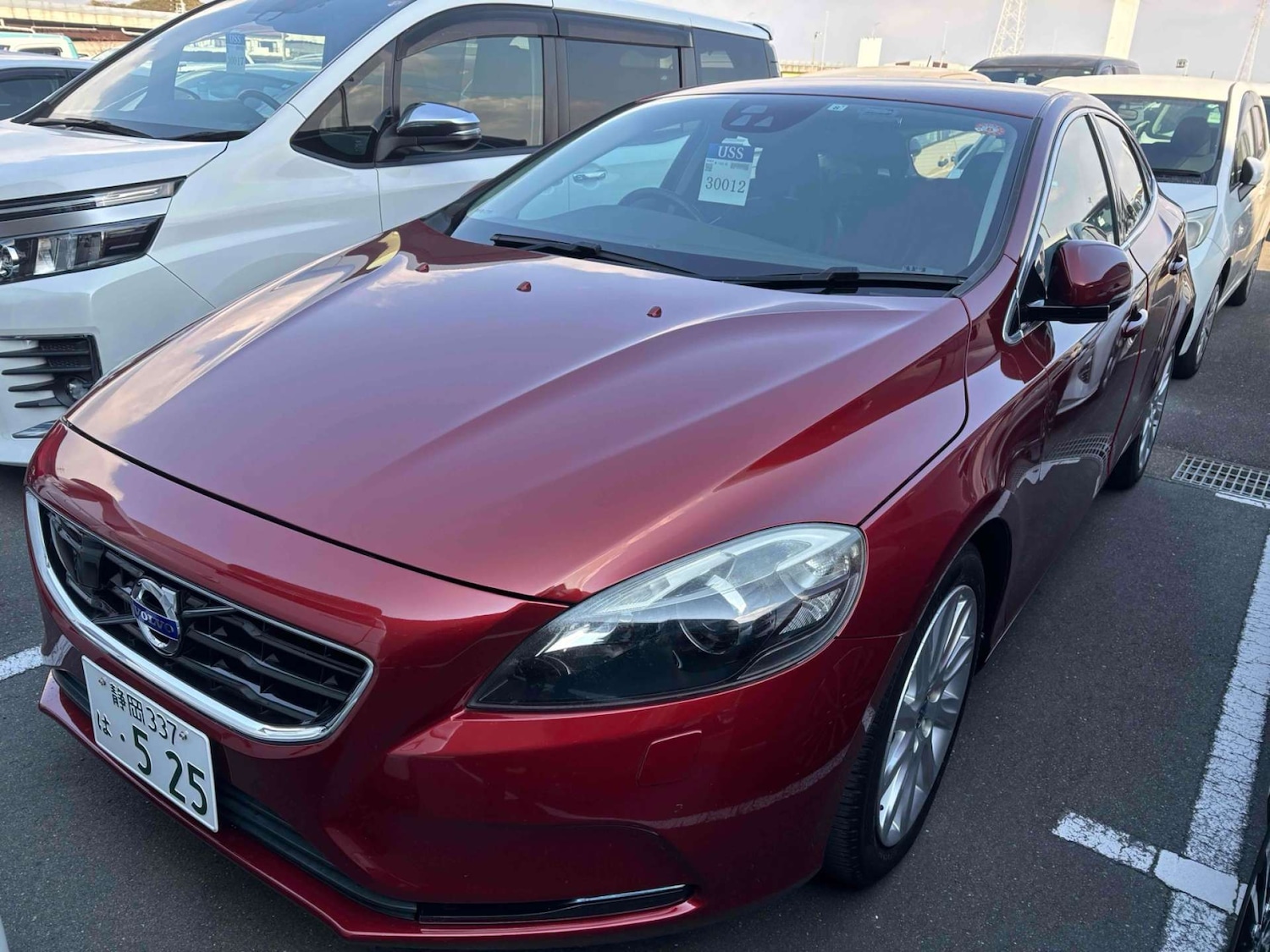 Used Volvo V40 2015 for sale - 78152375: Photo 4