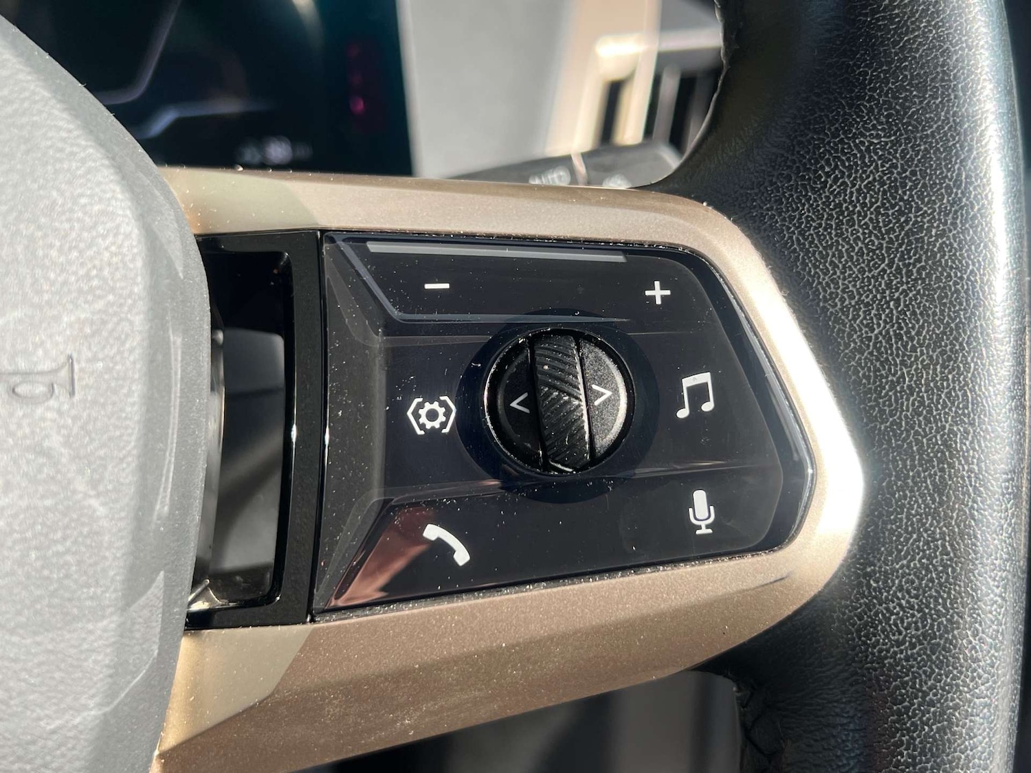 Used BMW iX 2022 for sale - 76776832: Photo 29