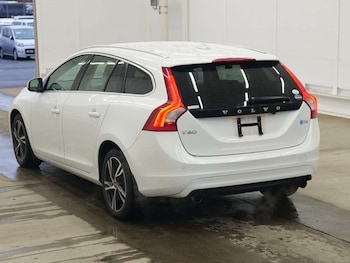 Used Volvo V60 2014 for sale - 78596057: Photo