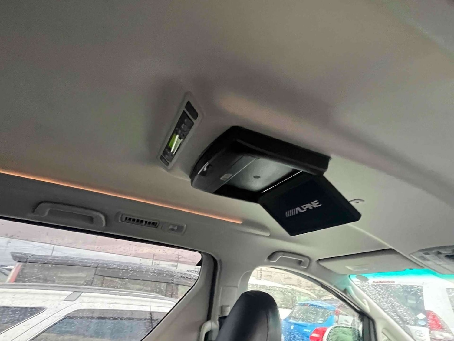 Used Toyota Vellfire 2013 for sale - 76973947: Photo 19